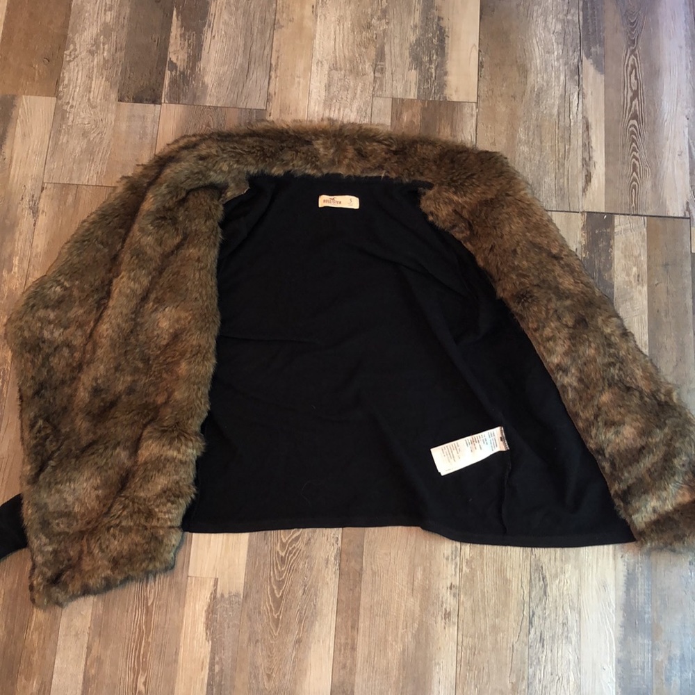 Hollister faux fur black cardigan/jacket. Size S. - Picture 4 of 8